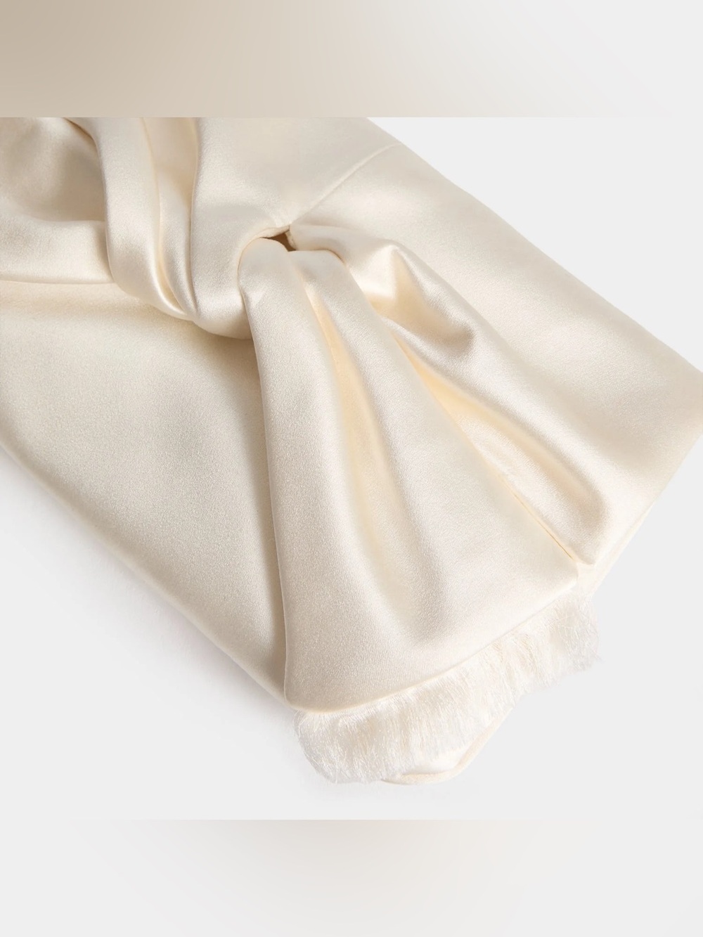 Anya Hindmarch Bow Clutch in Ivory Satin - Picture 5 of 8